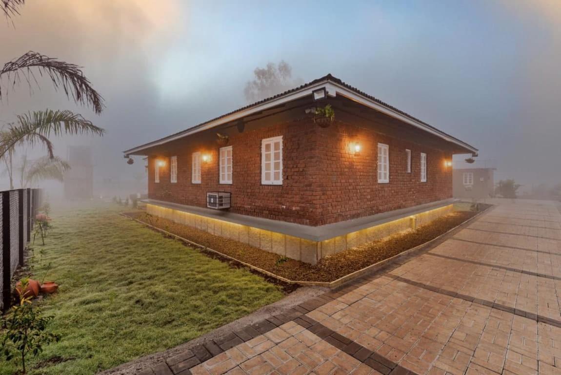 The Earth Farm Villa Nashik Dış mekan fotoğraf
